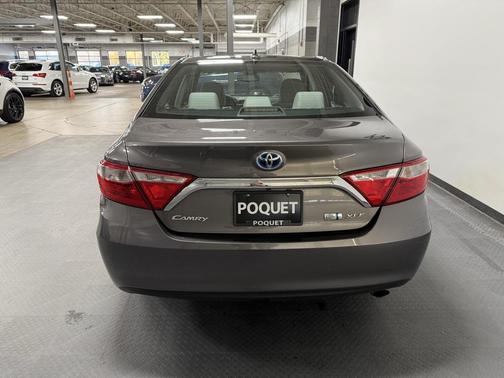 2017 Toyota Camry Hybrid XLE