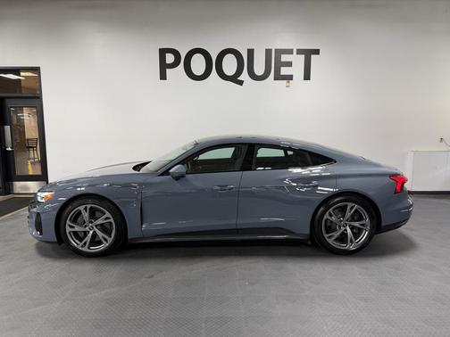 2022 Audi e-tron GT Premium Plus