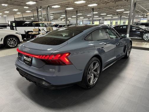 2022 Audi e-tron GT Premium Plus