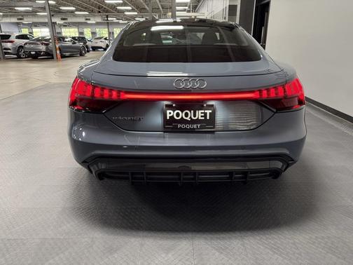 2022 Audi e-tron GT Premium Plus
