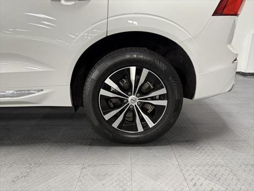 2021 Volvo XC60 Recharge Plug-In Hybrid T8 Inscription Expression