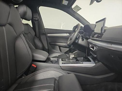 2024 Audi Q5 45 S line Premium Plus