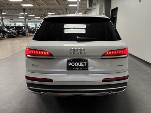 2021 Audi Q7 55 Premium Plus