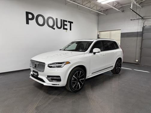 2024 Volvo XC90 B5 Plus