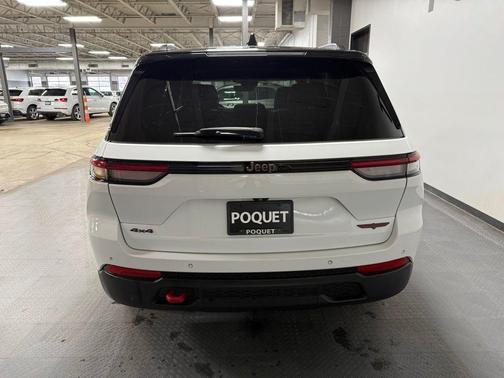 2022 Jeep Grand Cherokee Trailhawk