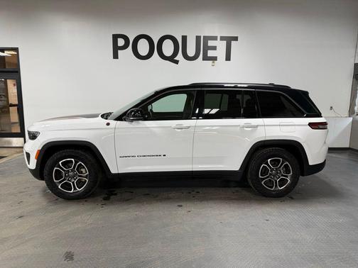 2022 Jeep Grand Cherokee Trailhawk