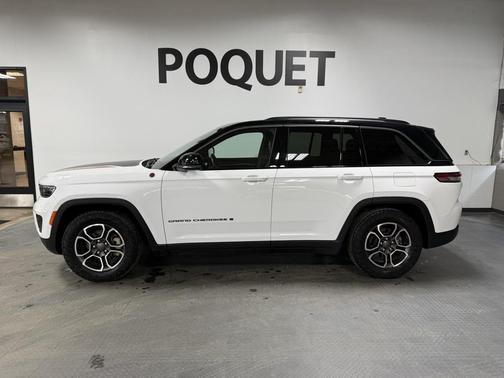 2022 Jeep Grand Cherokee Trailhawk