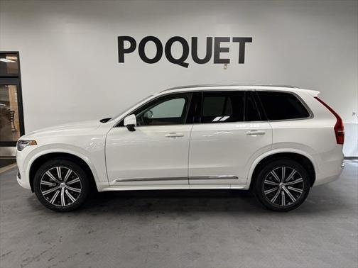 2023 Volvo XC90 B5 Plus