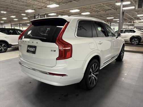 2023 Volvo XC90 B5 Plus