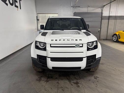 2022 Land Rover Defender S