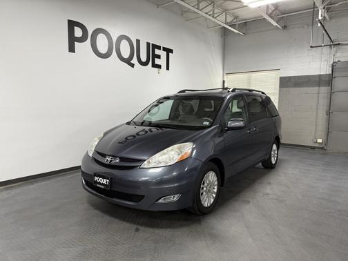2010 Toyota Sienna XLE