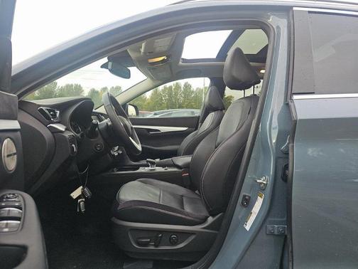 2022 INFINITI QX50 Sensory