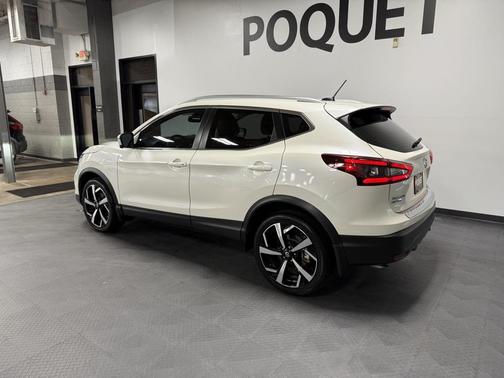 2022 Nissan Rogue Sport SL