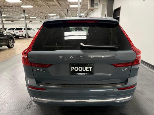 Thunder Grey Metallic 2022 Volvo XC60 B5 Inscription