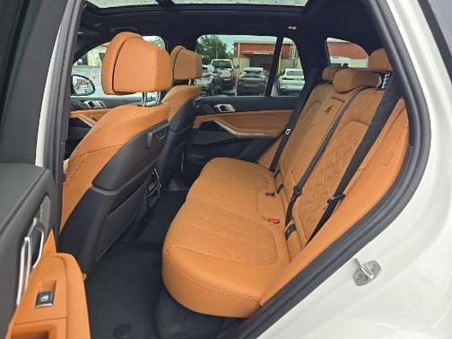 Alpine White 2023 BMW X5 xDrive45e