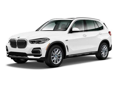 Alpine White 2023 BMW X5 xDrive45e