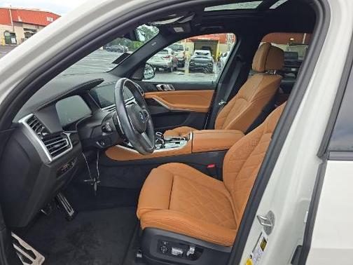 Alpine White 2023 BMW X5 xDrive45e
