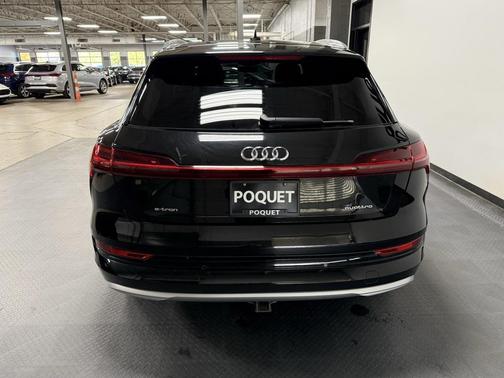 2021 Audi e-tron Premium