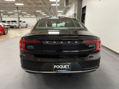 Onyx Black Metallic 2023 Volvo S90 B6 Plus