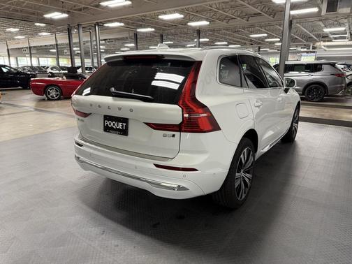 2023 Volvo XC60 B5 Plus Bright Theme