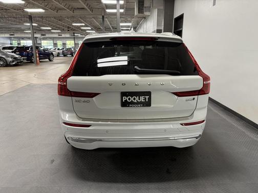 2023 Volvo XC60 B5 Plus Bright Theme
