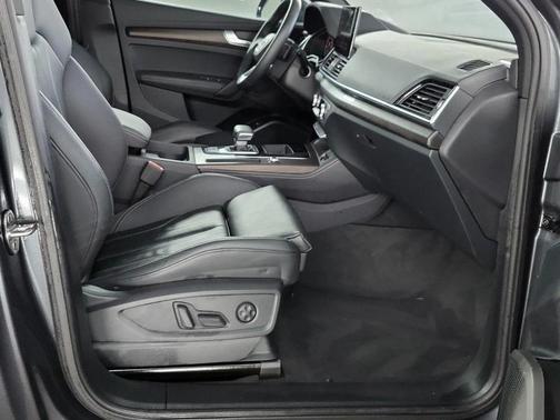 2024 Audi Q5 e 55 S line Premium Plus