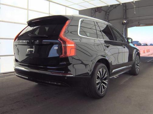 Onyx Black Metallic 2023 Volvo XC90 Recharge Plug-In Hybrid T8 Plus 6 Passenger