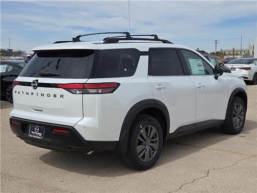 2026 Nissan Pathfinder SV