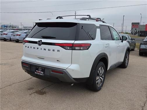 Everest White Pearl Tricoat 2026 Nissan Pathfinder SL