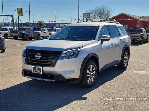 2025 Nissan Pathfinder SL FWD