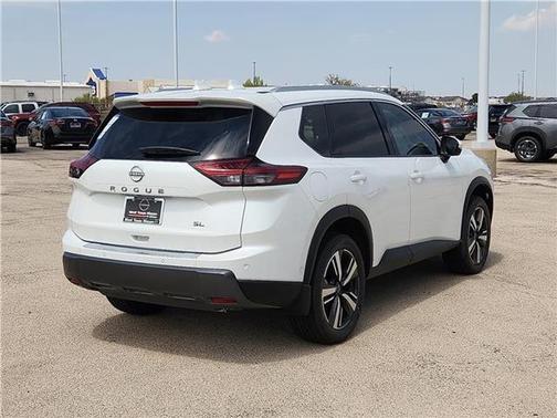 2025 Nissan Rogue SL