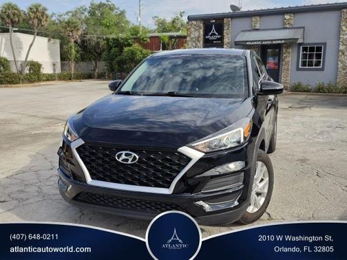 Black 2021 Hyundai TUCSON SE