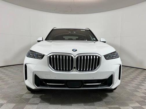 Alpine White 2026 BMW X5 xDrive40i