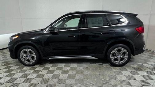 Black Sapphire Metallic 2026 BMW X1 xDrive28i