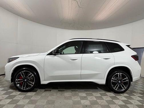 Alpine White 2026 BMW X1 xDrive28i
