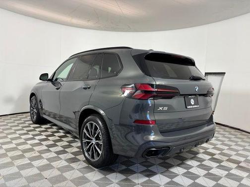 Gray Metallic 2026 BMW X5 xDrive40i