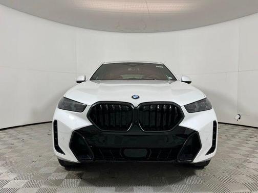 Mineral White Metallic 2026 BMW X6 xDrive40i