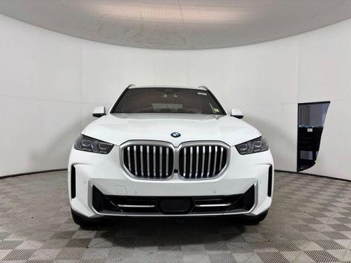Alpine White 2026 BMW X5 xDrive40i