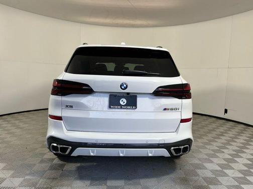 Alpine White 2026 BMW X5 M60i
