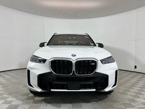 Alpine White 2026 BMW X5 M60i