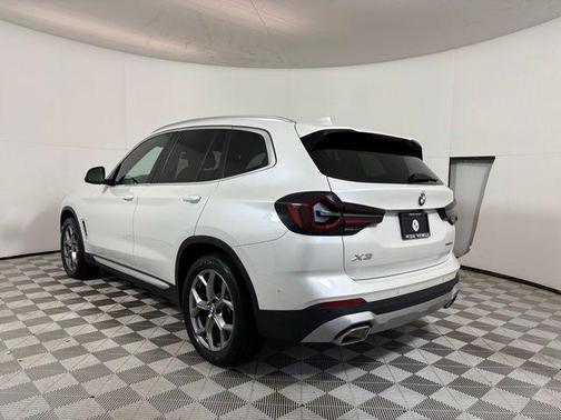 Mineral White Metallic 2024 BMW X3 xDrive30i