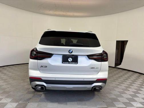 Mineral White Metallic 2024 BMW X3 xDrive30i