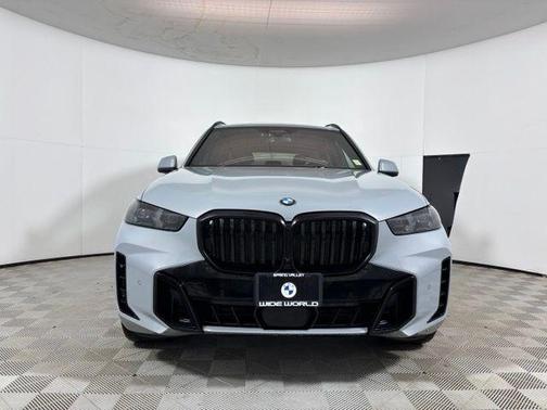 Brooklyn Gray Metallic 2024 BMW X5 xDrive40i