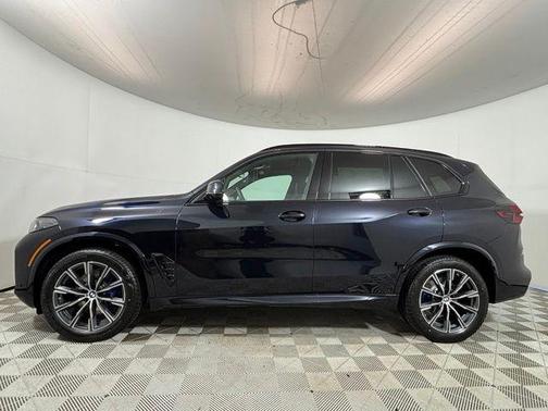 Carbon Black Metallic 2026 BMW X5 xDrive40i