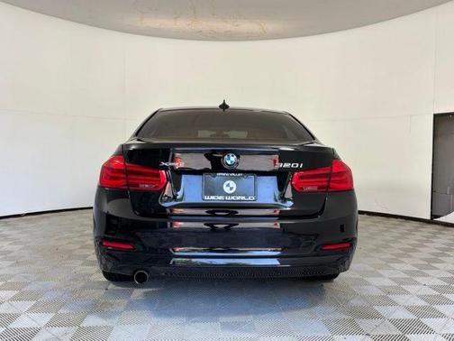Jet Black 2017 BMW 320 i xDrive