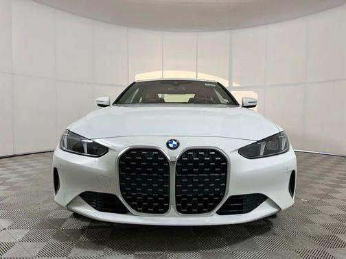 Alpine White 2025 BMW 430 i xDrive