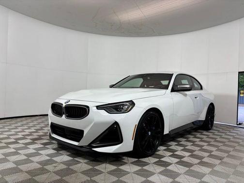 Alpine White 2023 BMW M240 i xDrive