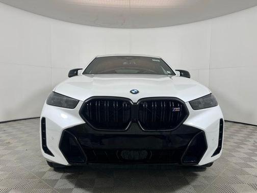 Mineral White Metallic 2026 BMW X6 M60i