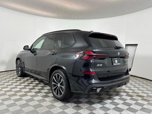 Black Sapphire Metallic 2026 BMW X5 xDrive40i