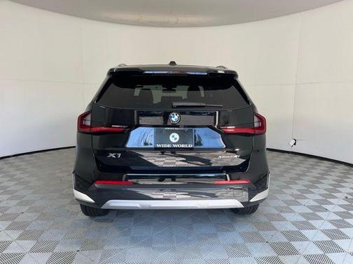 Jet Black 2026 BMW X1 xDrive28i